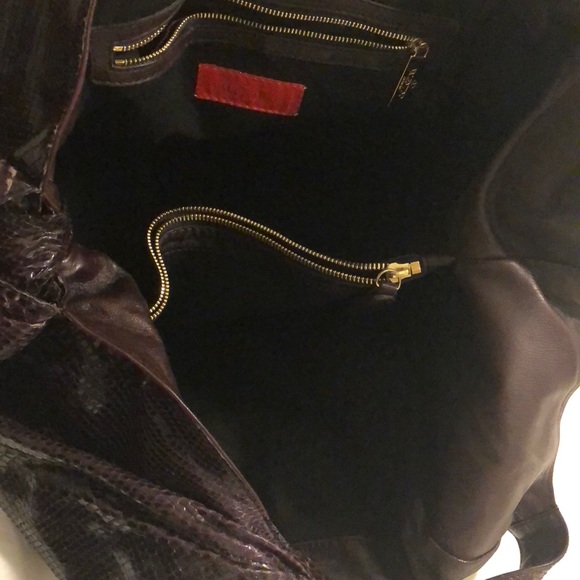 Valentino Garavani Nuage Python Bag - Picture 5 of 8